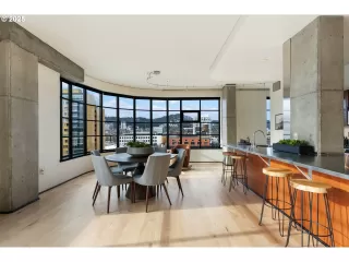 Photo #4: 24301695 Listing 