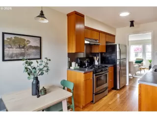 Photo #2: 24302811 Listing 