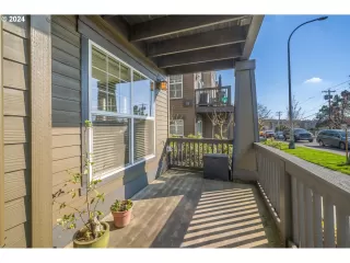 Photo #5: 24304543 Listing 