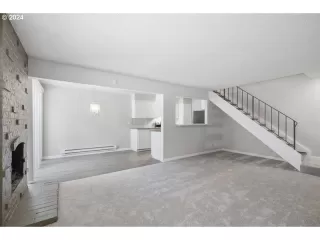 Photo #1: 24304630 Listing