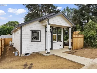 Photo #1: 24304810 Listing 