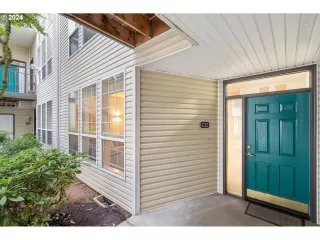 Photo #4: 24305122 Listing