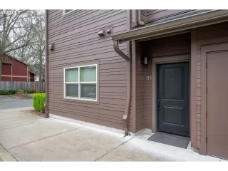 Photo #4: 24306447 Listing
