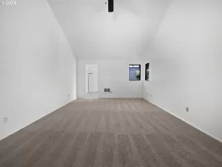 Photo #3: 24307344 Listing