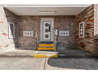 Photo #1: 24307738 Listing