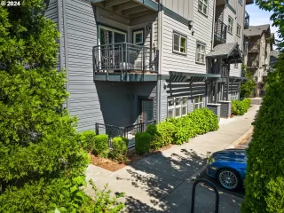 Photo #3: 24309092 Listing