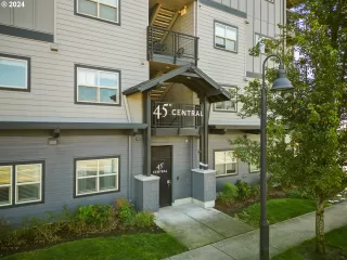 Photo #4: 24309092 Listing