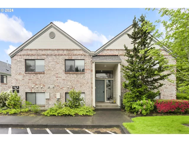 MLS: 24309272 Condo For Sale