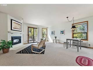 Photo #6: 24309272 Listing 