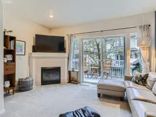 Photo #2: 24309578 Listing 
