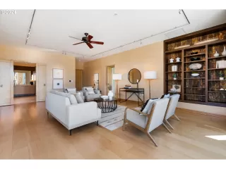 Photo #6: 24310369 Listing 