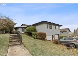 Photo #2: 24310679 Listing 