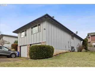 Photo #3: 24310679 Listing 