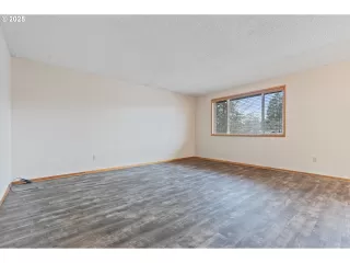 Photo #5: 24310679 Listing 