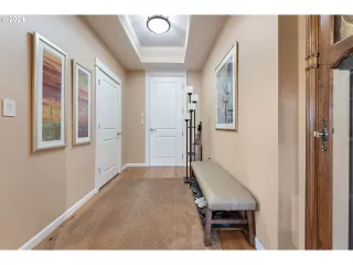 Photo #6: 24310948 Listing 