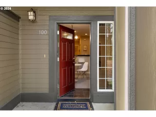 Photo #3: 24311419 Listing 