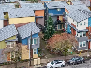 Photo #2: 24312597 Listing 