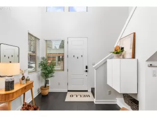 Photo #4: 24312597 Listing 