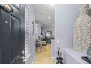 Photo #3: 24314585 Listing 