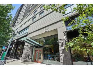 Photo #1: 243150899 Listing 