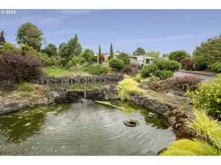 Photo #3: 24317600 Listing