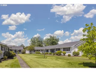 Photo #1: 24318647 Listing