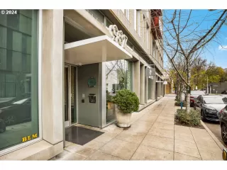 Photo #2: 24322654 Listing