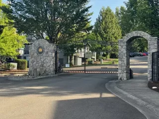 Photo #3: 24323335 Listing