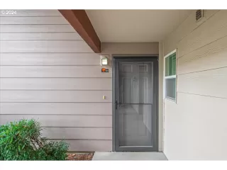 Photo #2: 24323998 Listing