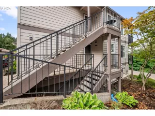 Photo #3: 24324268 Listing