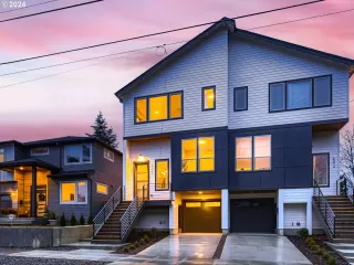 Photo #2: 24324751 Listing