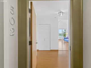 Photo #2: 24325394 Listing 