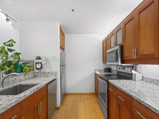 Photo #4: 24325394 Listing 