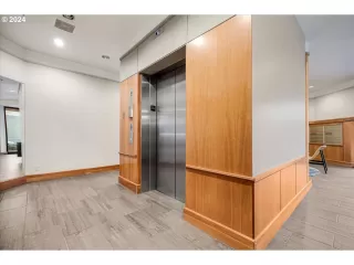 Photo #3: 24326011 Listing 