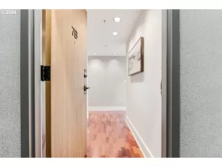 Photo #4: 24326011 Listing 