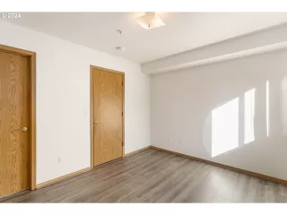 Photo #2: 24326123 Listing