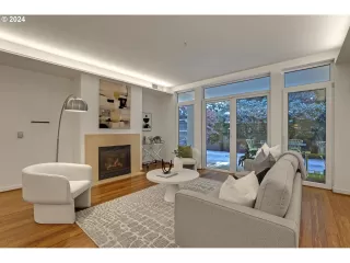 Photo #1: 24327074 Listing