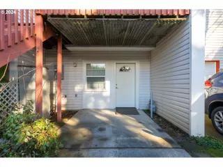 Photo #2: 24328350 Listing