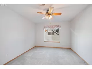 Photo #3: 24328350 Listing