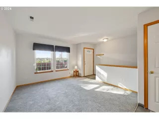 Photo #6: 24328350 Listing