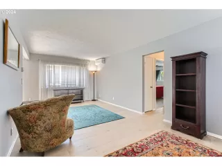 Photo #1: 24328992 Listing