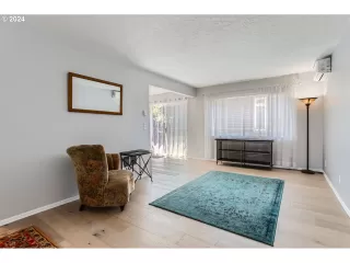 Photo #2: 24328992 Listing