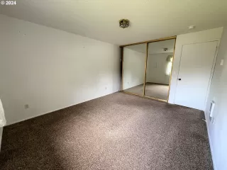 Photo #6: 24329257 Listing 