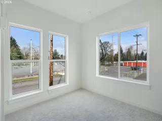 Photo #6: 24329430 Listing 