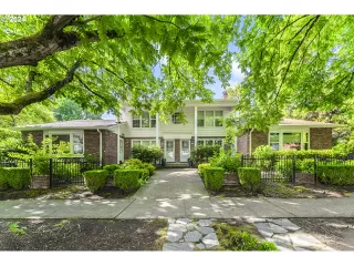Click for more information on MLS # 24330001 : 1510 NE KNOTT ST More Details about MLS # 24330001 : 1510 NE KNOTT ST