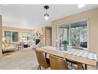 Photo #3: 24331717 Listing