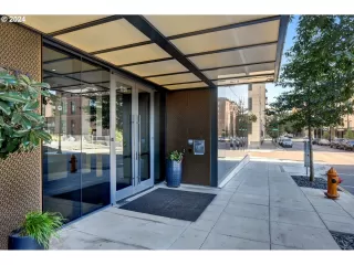 Photo #1: 24332028 Listing 