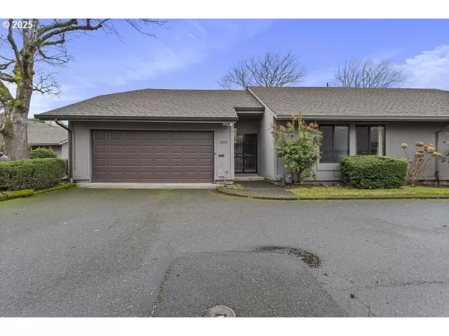 MLS: 24332617 Condo For Sale