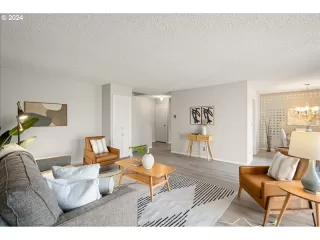 Photo #6: 24334244 Listing 