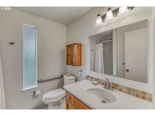 MLS: 24334274 Condo For Sale